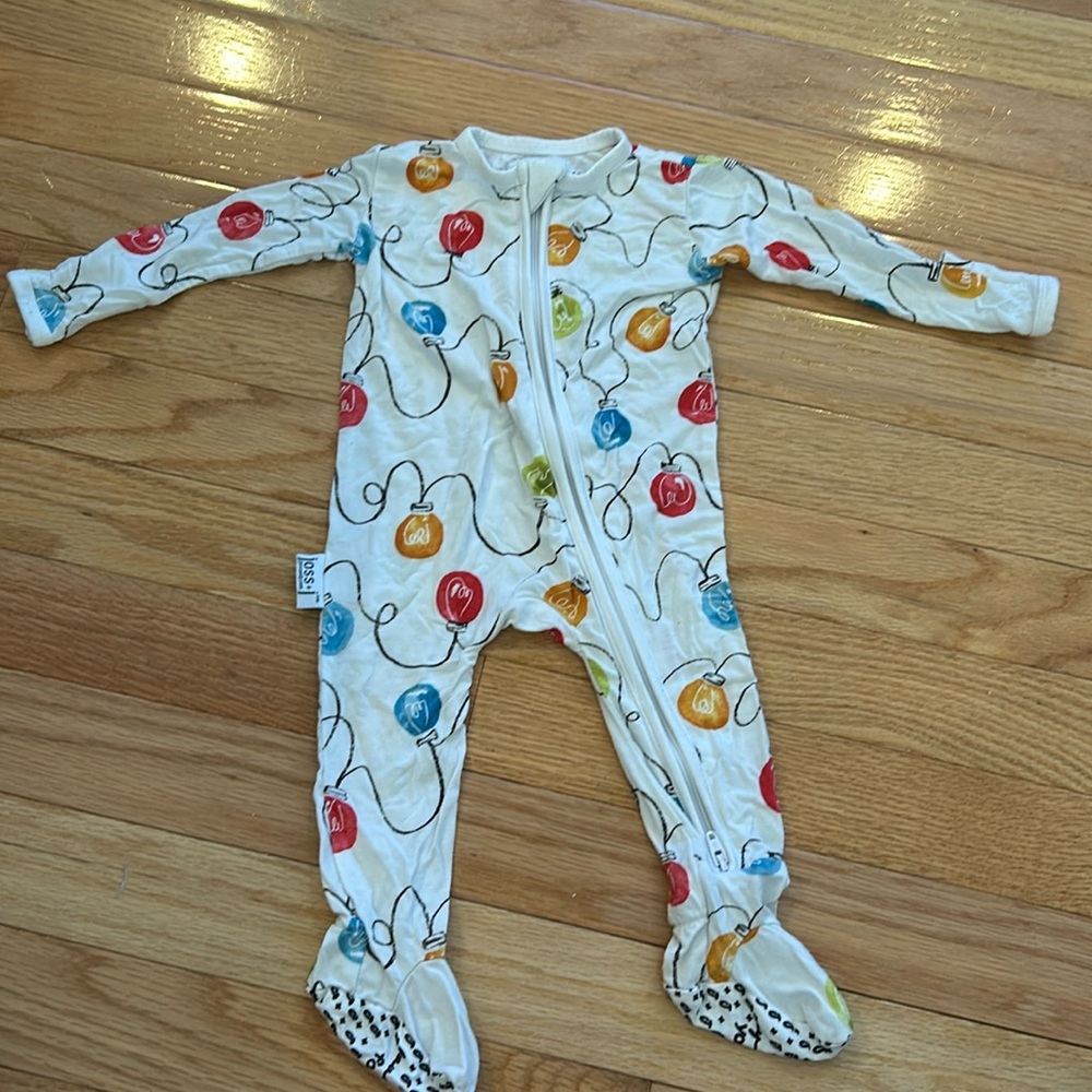Bamboo pajamas 0-3 months